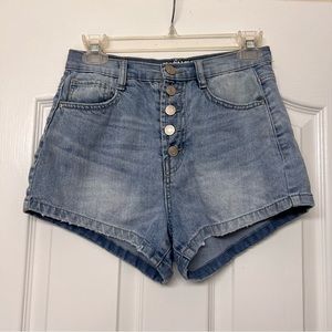 Refuge high waisted button up light wash jean shorts size 4